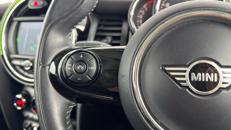 MINI Hatchback 1.5 Cooper Exclusive II 3dr Petrol Hatchback